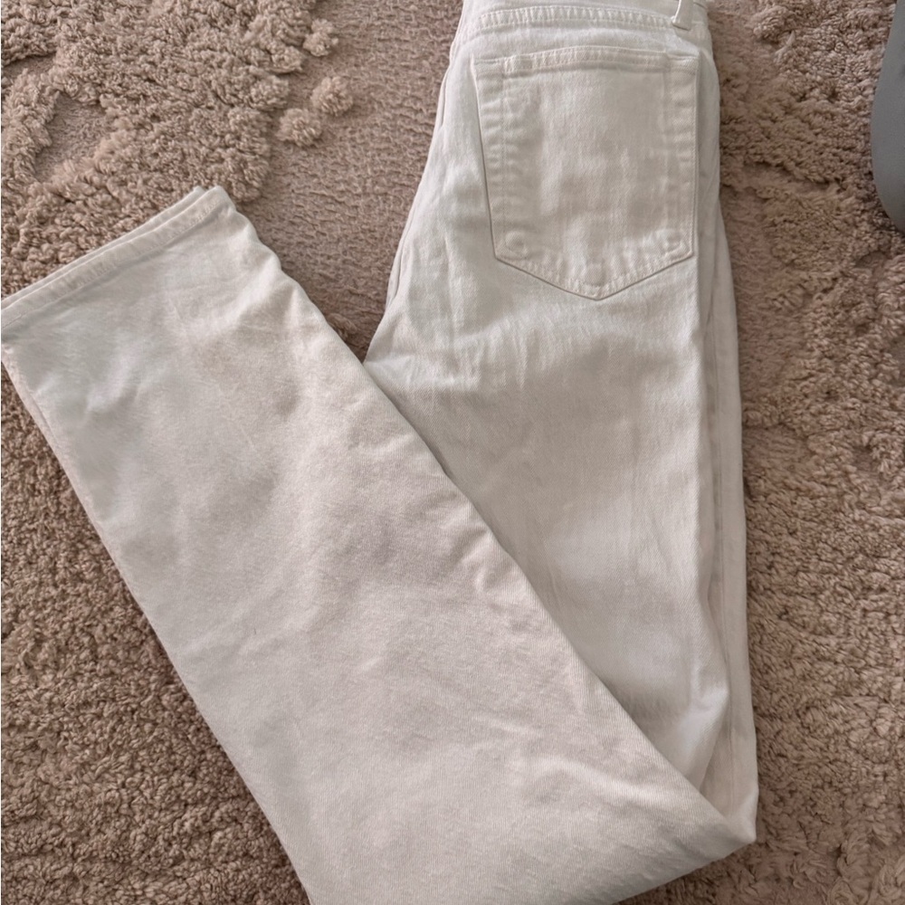 Abercrombie & Fitch White Ultra High-Rise Slim Straight Jeans - Picture 3 of 3